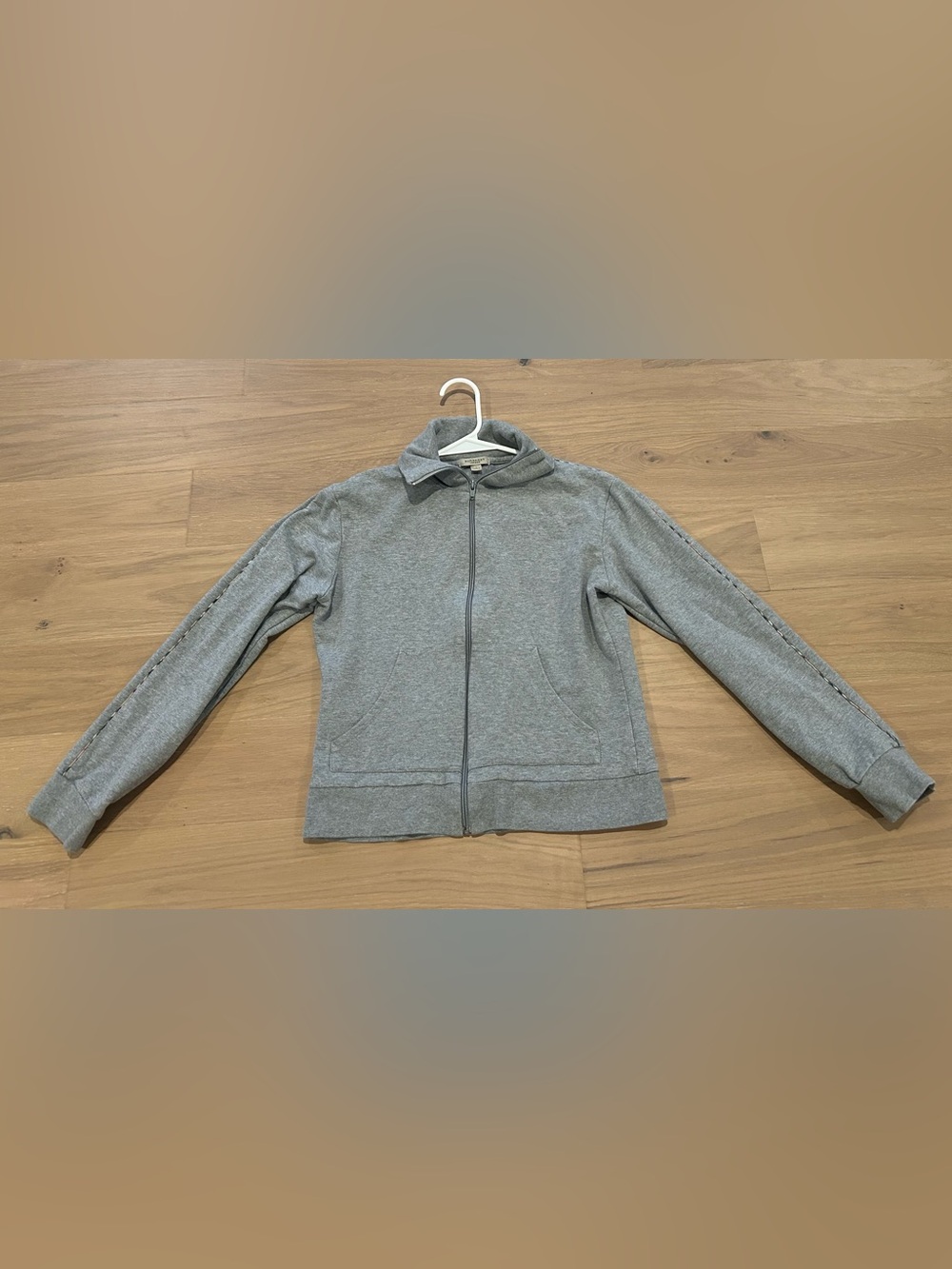 Burberry women’s Classic Gray Zip-Up Hoodie large